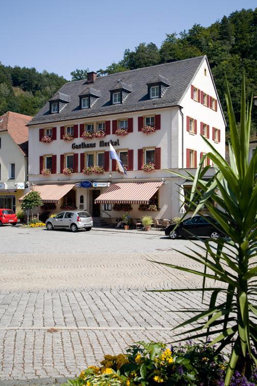 Gasthaus Merkel Hotel Bad Berneck im Fichtelgebirge Exterior photo