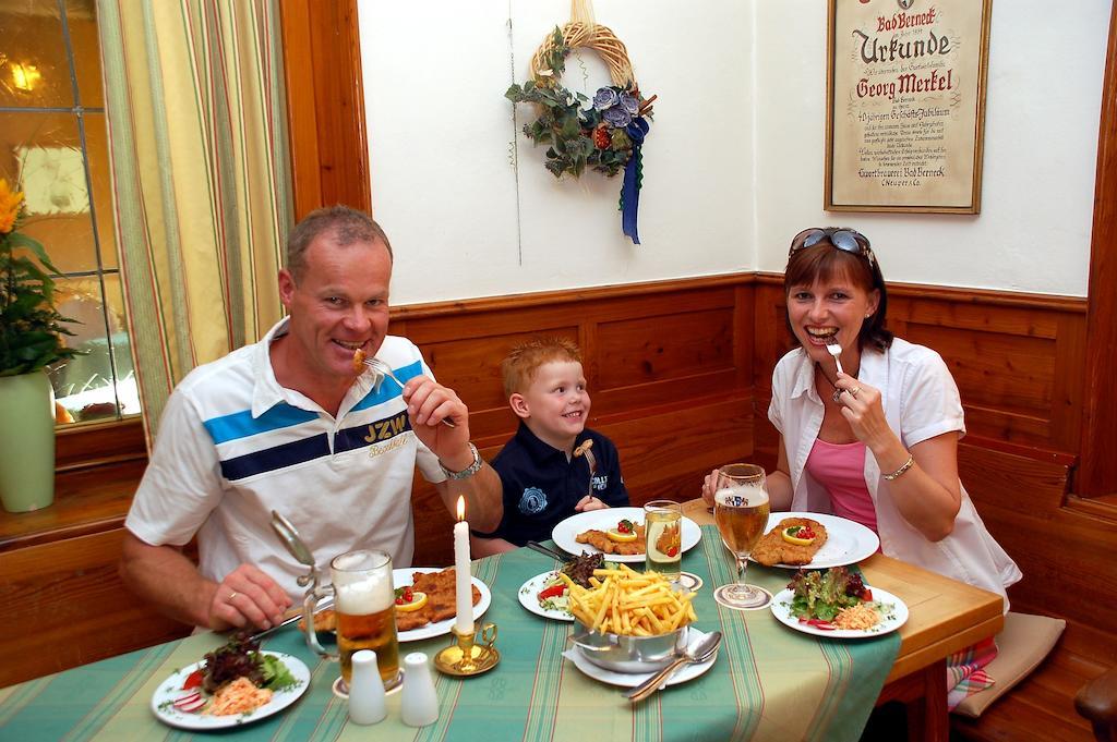 Gasthaus Merkel Hotel Bad Berneck im Fichtelgebirge Exterior photo