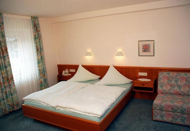 Gasthaus Merkel Hotel Bad Berneck im Fichtelgebirge Room photo